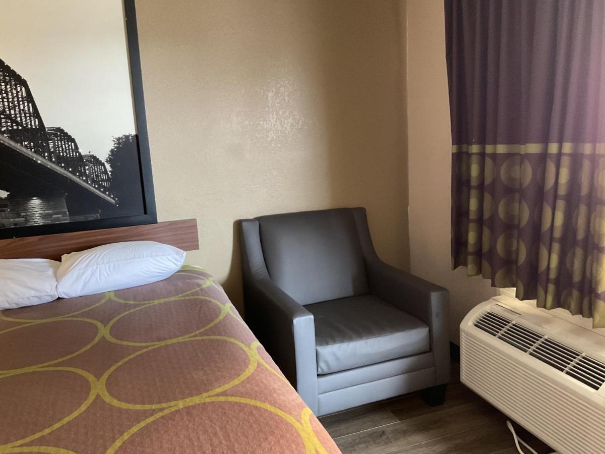 Super 8 By Wyndham Chattanooga/East Ridge Luaran gambar